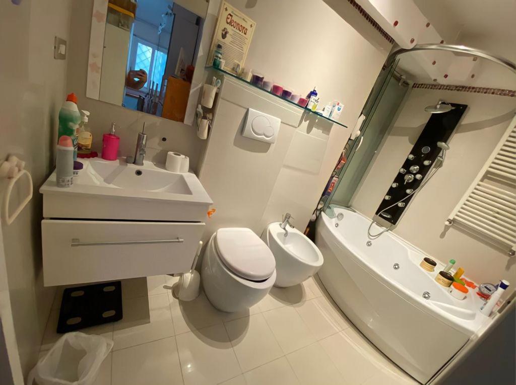 Affitto due camere in Villa Roma Esterno foto